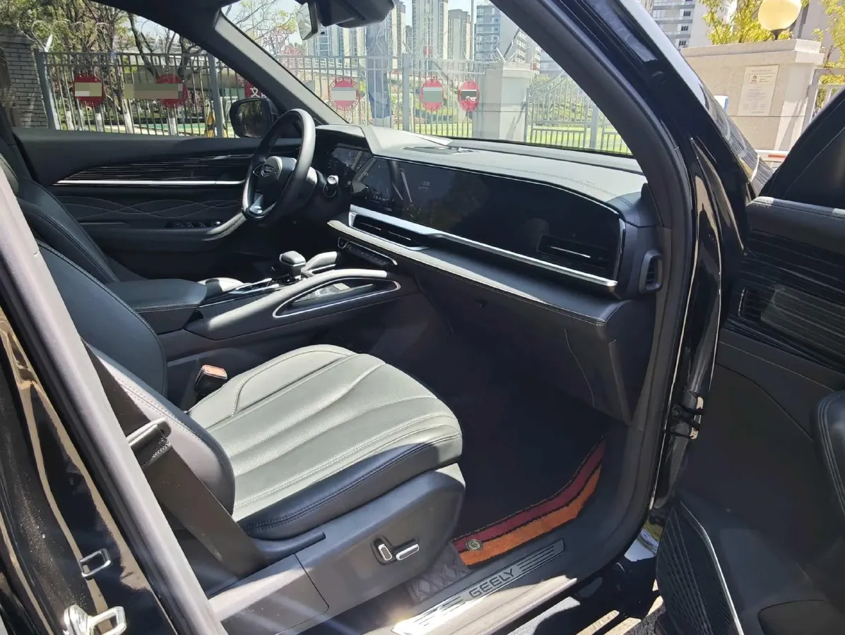 2024 Geely Monjaro 2.0T 218HP L4 7DCT,autocango,china used car exporter,china ev exporter,chinese used car exporter,chinese used ev exporter