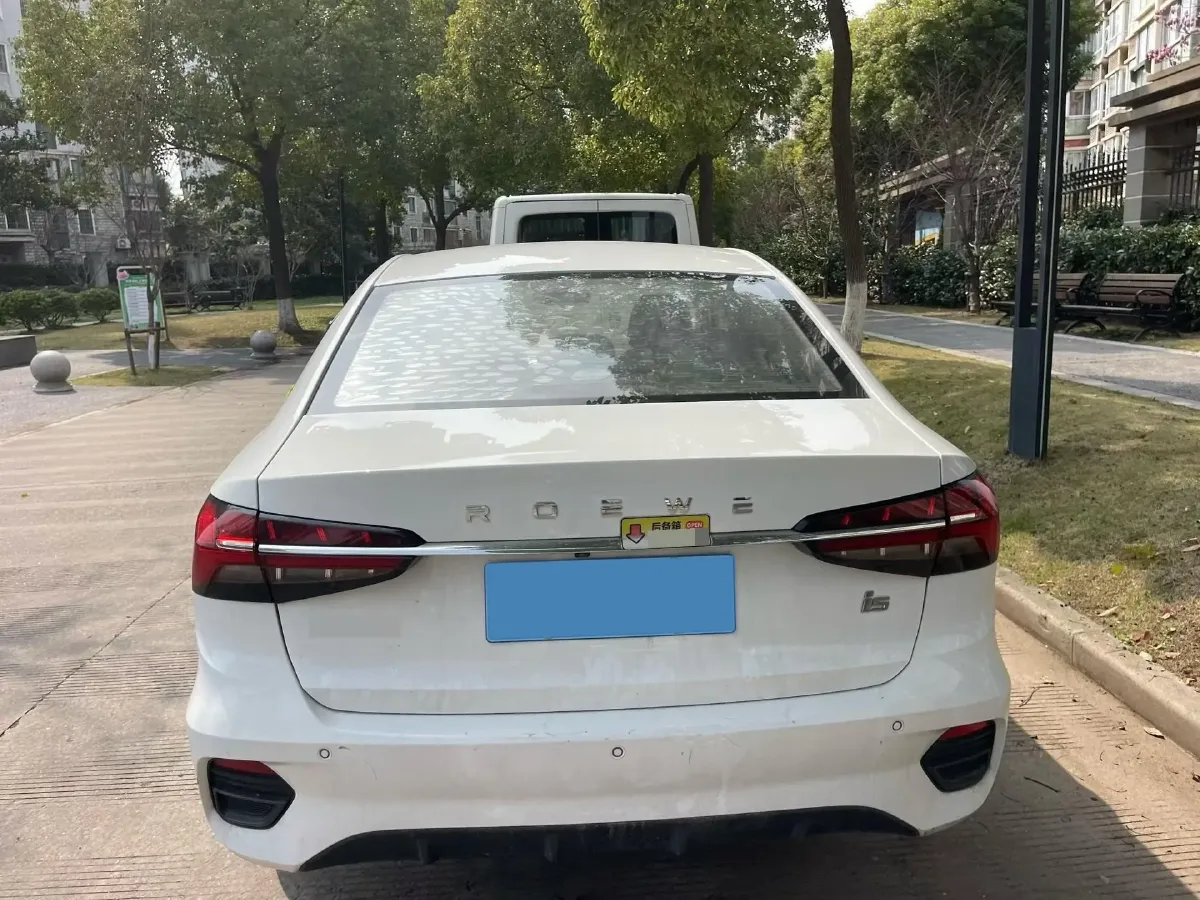 2021 Roewe i5 1.5L 120HP L4 CVT,autocango,china used car exporter,china ev exporter,chinese used car exporter,chinese used ev exporter