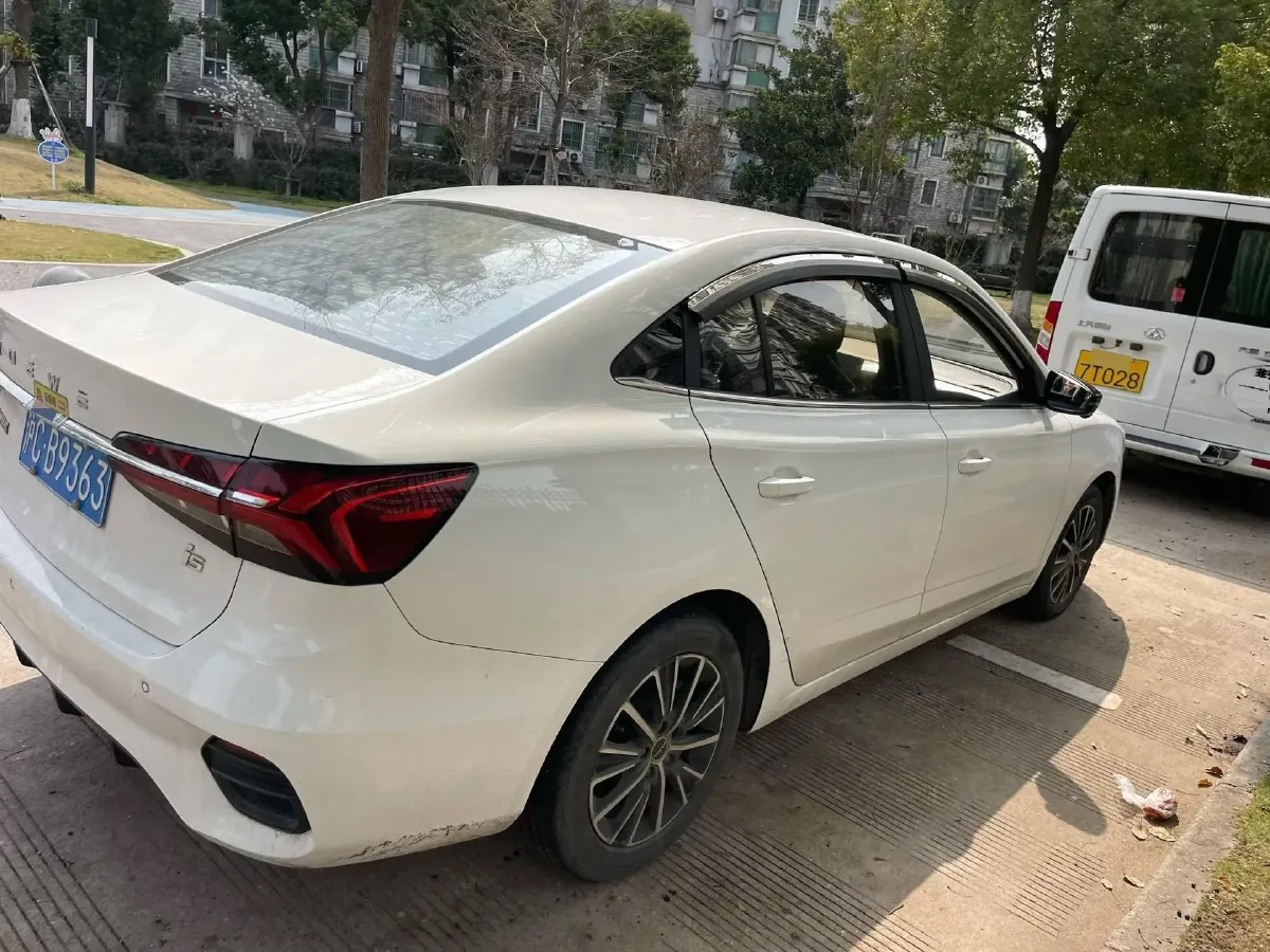 2021 Roewe i5 1.5L 120HP L4 CVT,autocango,china used car exporter,china ev exporter,chinese used car exporter,chinese used ev exporter