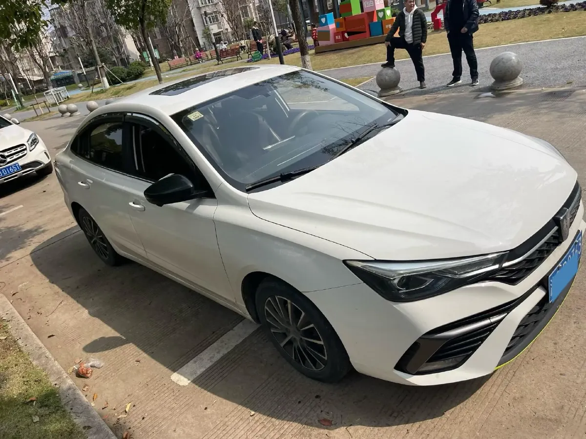 2021 Roewe i5 1.5L 120HP L4 CVT,autocango,china used car exporter,china ev exporter,chinese used car exporter,chinese used ev exporter