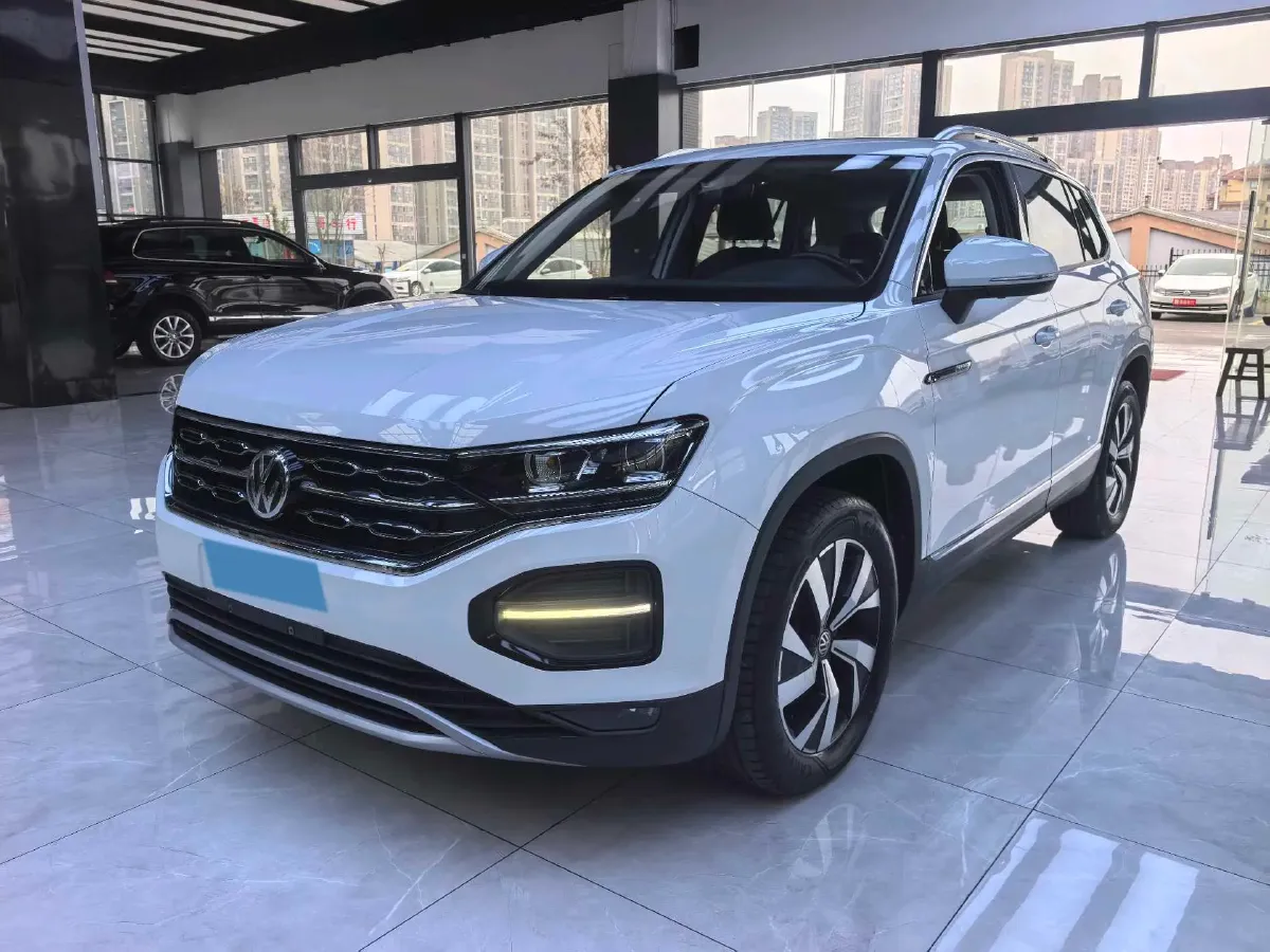 2023 Volkswagen Tiguan L 1.5T 160HP L4 7DCT,autocango,china used car exporter,china ev exporter,chinese used car exporter,chinese used ev exporter