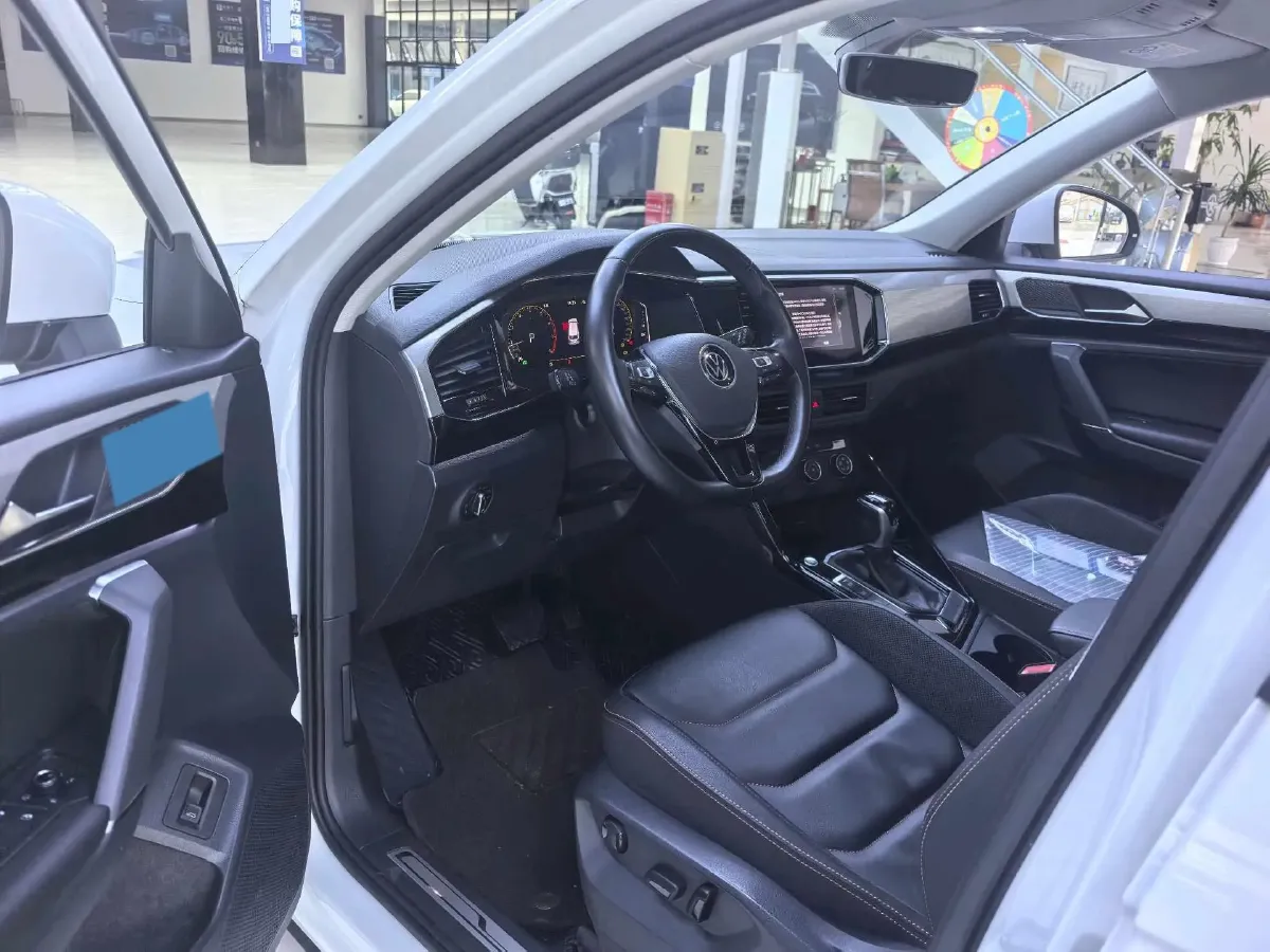 2023 Volkswagen Tiguan L 1.5T 160HP L4 7DCT,autocango,china used car exporter,china ev exporter,chinese used car exporter,chinese used ev exporter