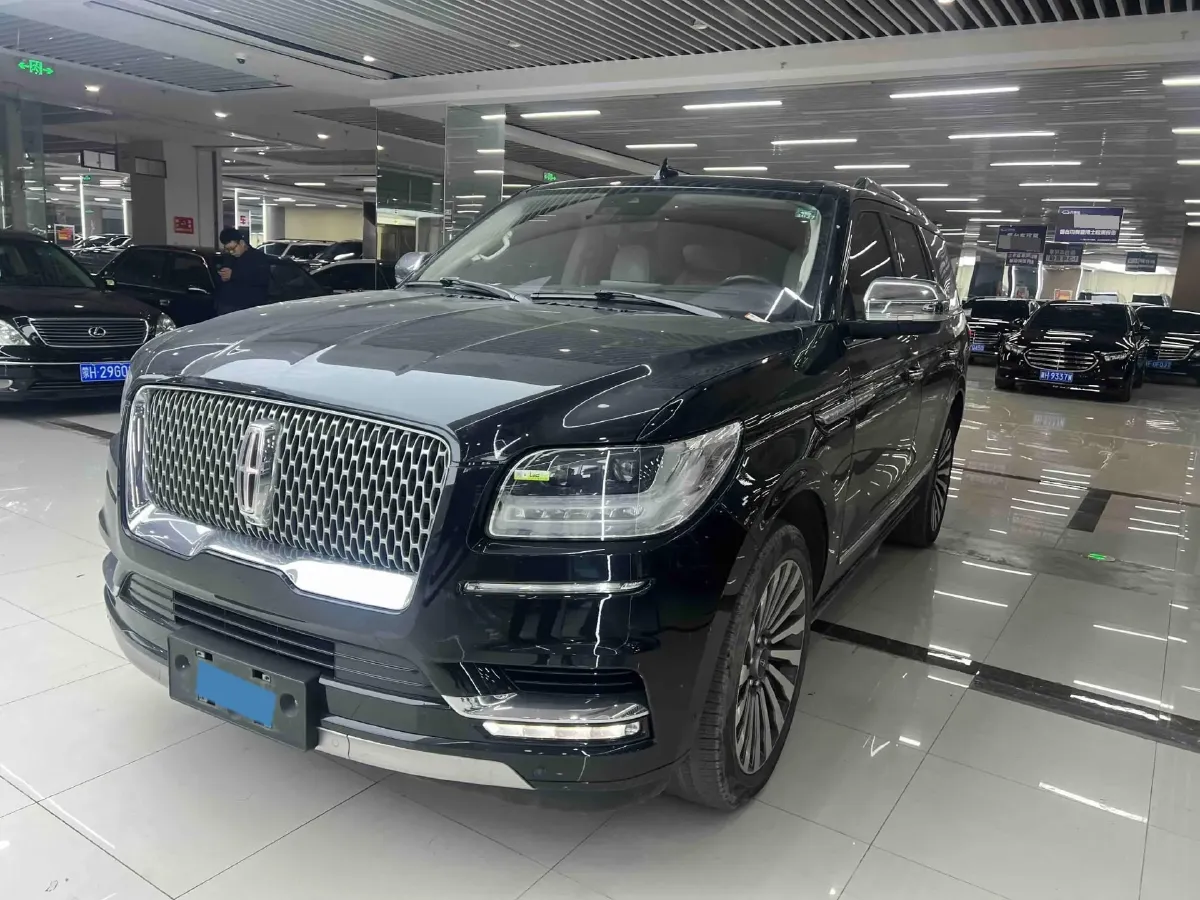 2018 Mercedes-Benz GLS Class 3.0T 333HP V6 9AT,autocango,china used car exporter,china ev exporter,chinese used car exporter,chinese used ev exporter