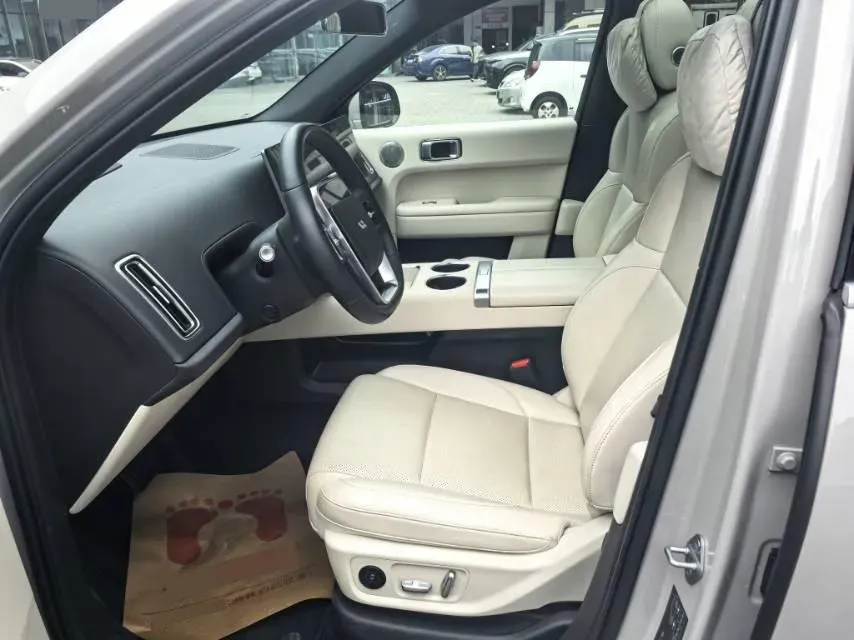 2024 Li L6 Range Extended 154HP L4 REEV 36.8KWH,autocango,china used car exporter,china ev exporter,chinese used car exporter,chinese used ev exporter