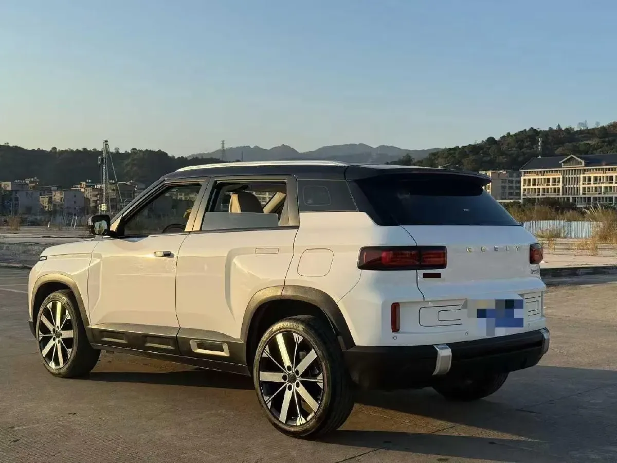 2022 Geely ICON 1.5T 177HP L3 6AT,autocango,china used car exporter,china ev exporter,chinese used car exporter,chinese used ev exporter