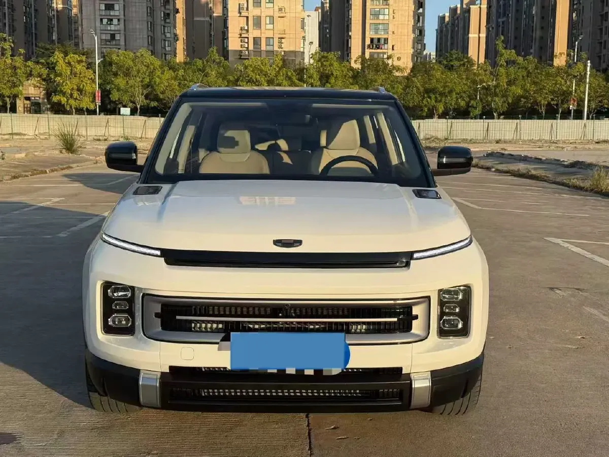 2022 Geely ICON 1.5T 177HP L3 6AT,autocango,china used car exporter,china ev exporter,chinese used car exporter,chinese used ev exporter