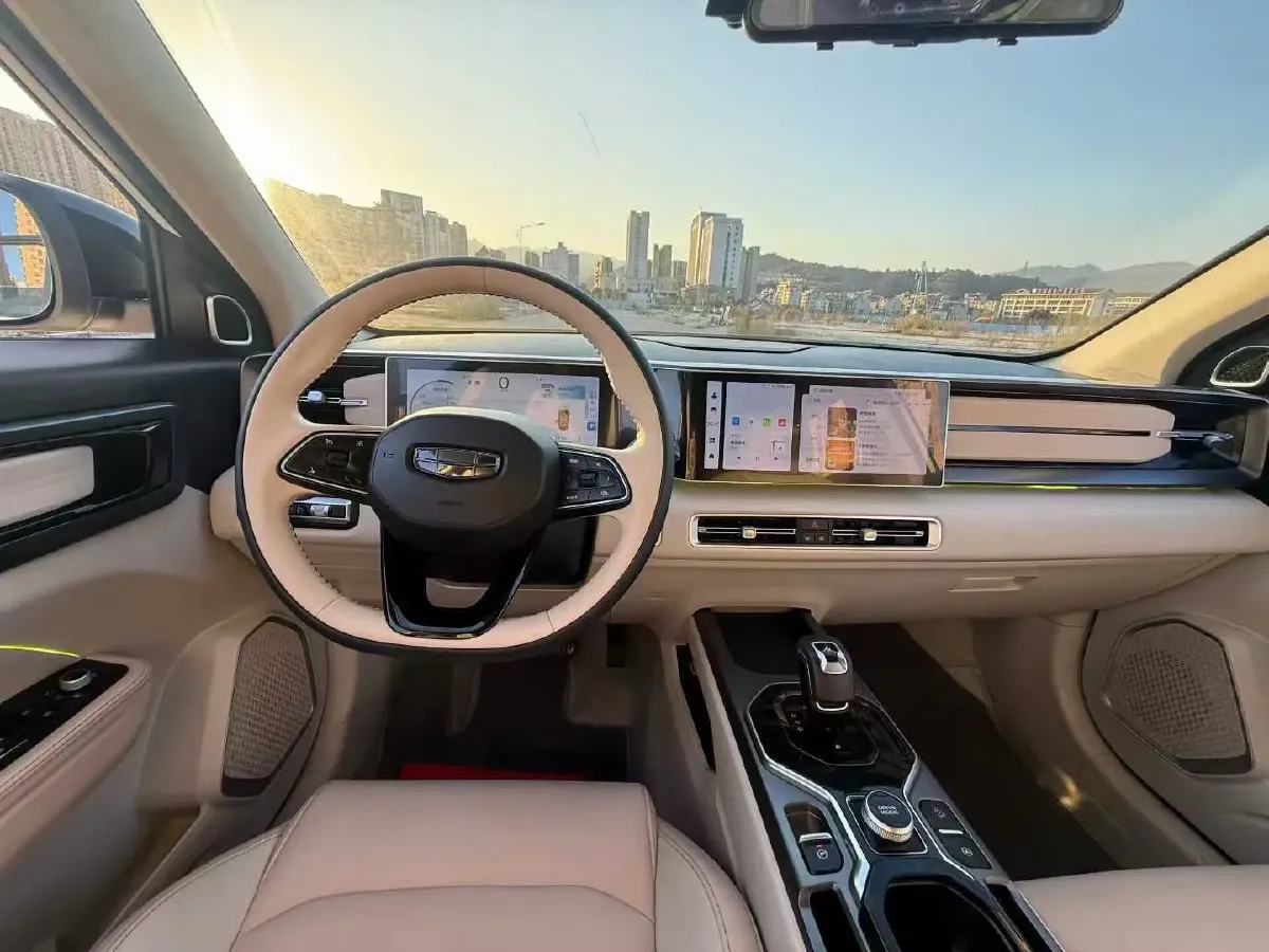 2022 Geely ICON 1.5T 177HP L3 6AT,autocango,china used car exporter,china ev exporter,chinese used car exporter,chinese used ev exporter