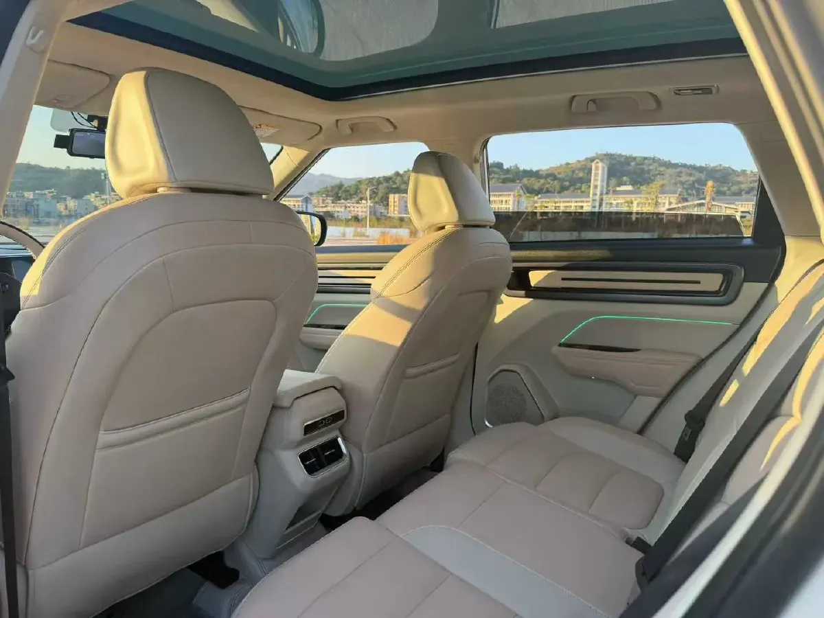 2022 Geely ICON 1.5T 177HP L3 6AT,autocango,china used car exporter,china ev exporter,chinese used car exporter,chinese used ev exporter