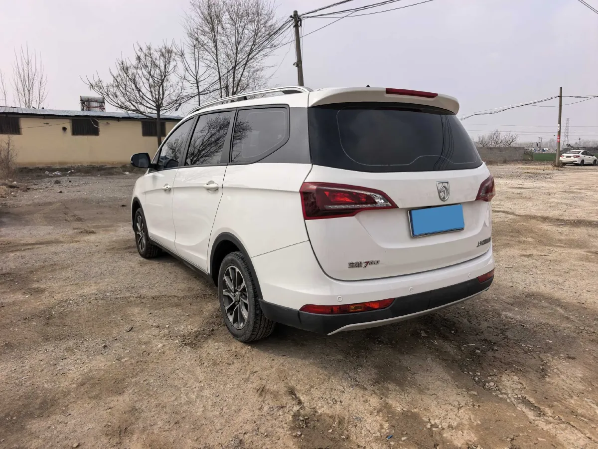 2021 BaoJun 730 1.5T 147HP L4 6MT,autocango,china used car exporter,china ev exporter,chinese used car exporter,chinese used ev exporter