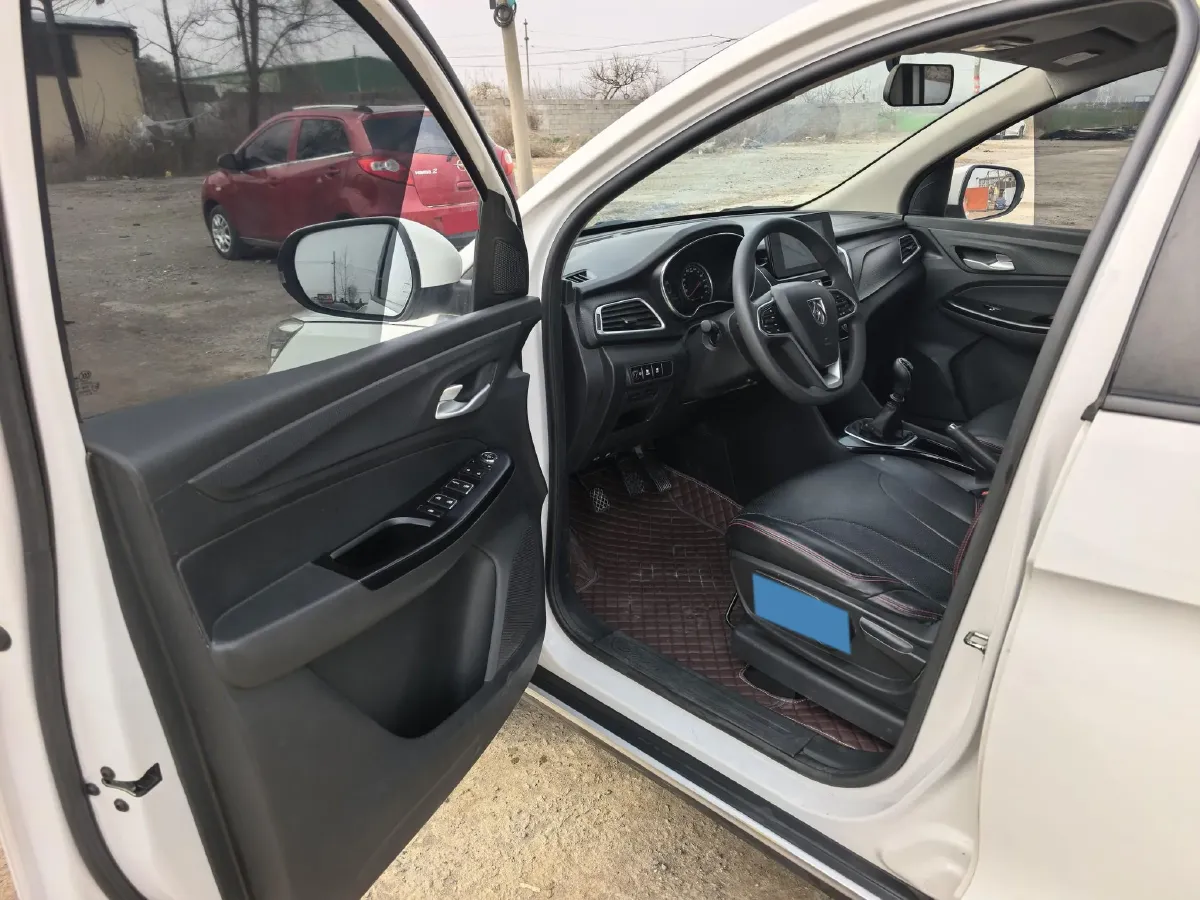 2021 BaoJun 730 1.5T 147HP L4 6MT,autocango,china used car exporter,china ev exporter,chinese used car exporter,chinese used ev exporter