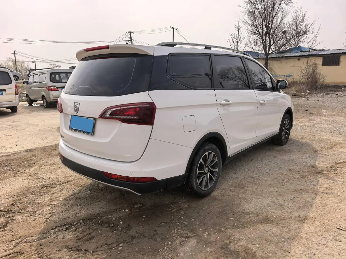 2021 BaoJun 730 1.5T 147HP L4 6MT,autocango,china used car exporter,china ev exporter,chinese used car exporter,chinese used ev exporter