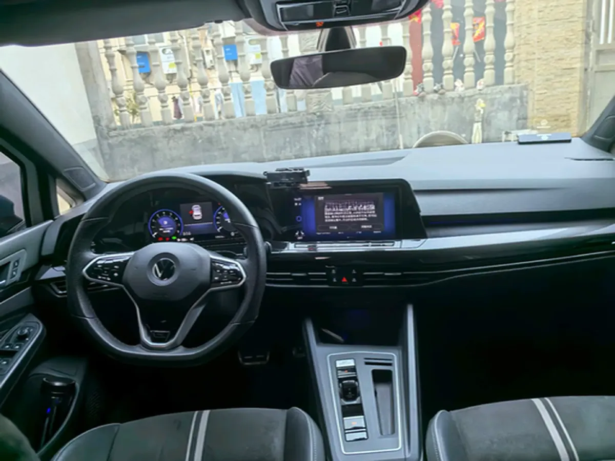 2023 Volkswagen Golf 1.4T 150HP L4 7DCT,autocango,china used car exporter,china ev exporter,chinese used car exporter,chinese used ev exporter