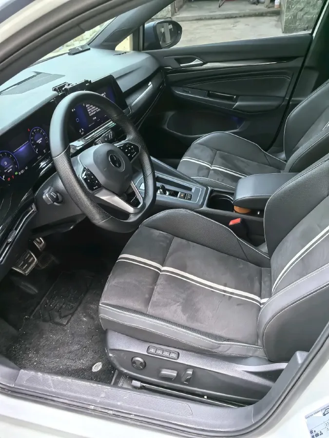 2023 Volkswagen Golf 1.4T 150HP L4 7DCT,autocango,china used car exporter,china ev exporter,chinese used car exporter,chinese used ev exporter