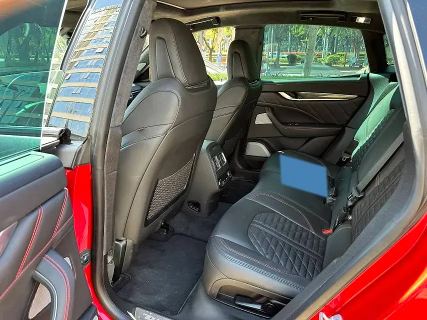 2019 Maserati Levante 3.8T 550HP V8 8AT,autocango,china used car exporter,china ev exporter,chinese used car exporter,chinese used ev exporter