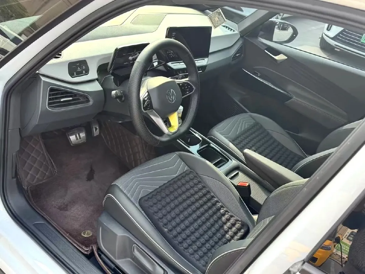 2023 Volkswagen ID.3 BEV 52.8KWH,autocango,china used car exporter,china ev exporter,chinese used car exporter,chinese used ev exporter