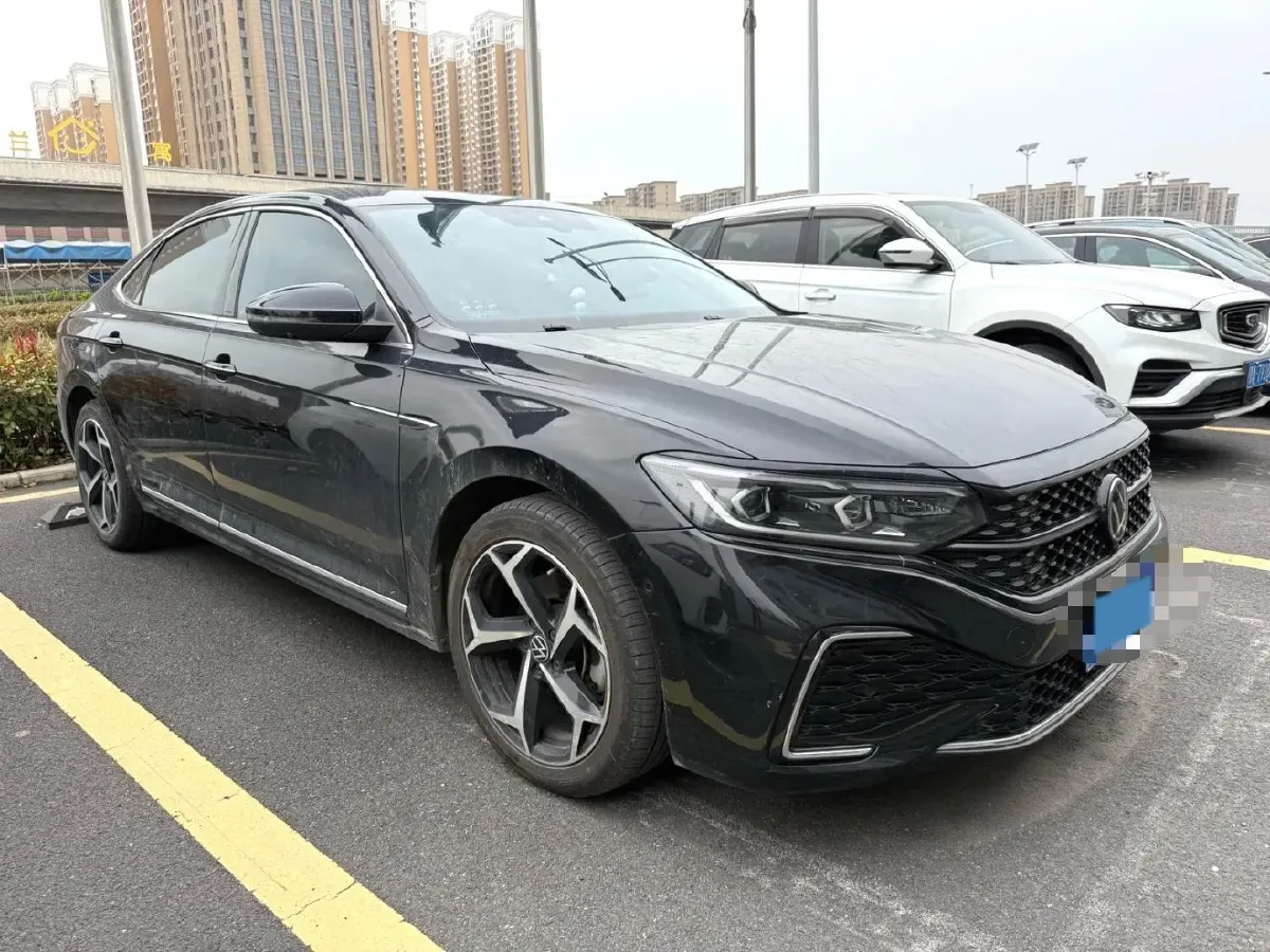 2023 Volkswagen Passat 2.0T 186HP L4 7DCT,autocango,china used car exporter,china ev exporter,chinese used car exporter,chinese used ev exporter