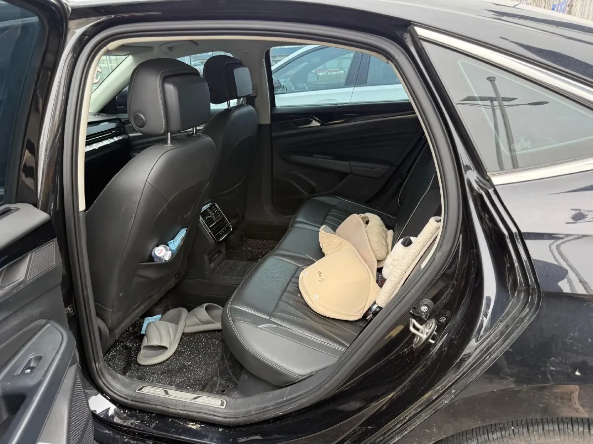 2023 Volkswagen Passat 2.0T 186HP L4 7DCT,autocango,china used car exporter,china ev exporter,chinese used car exporter,chinese used ev exporter