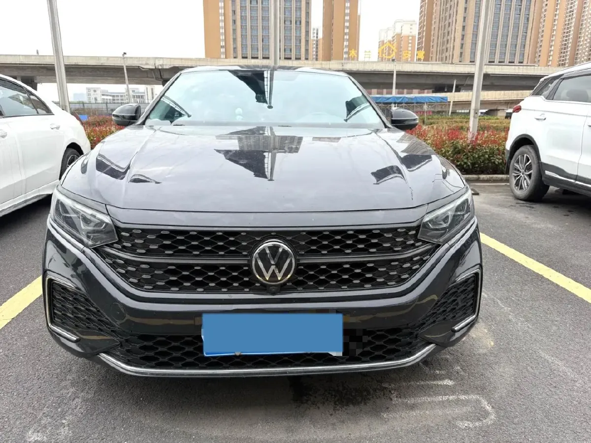 2023 Volkswagen Passat 2.0T 186HP L4 7DCT,autocango,china used car exporter,china ev exporter,chinese used car exporter,chinese used ev exporter
