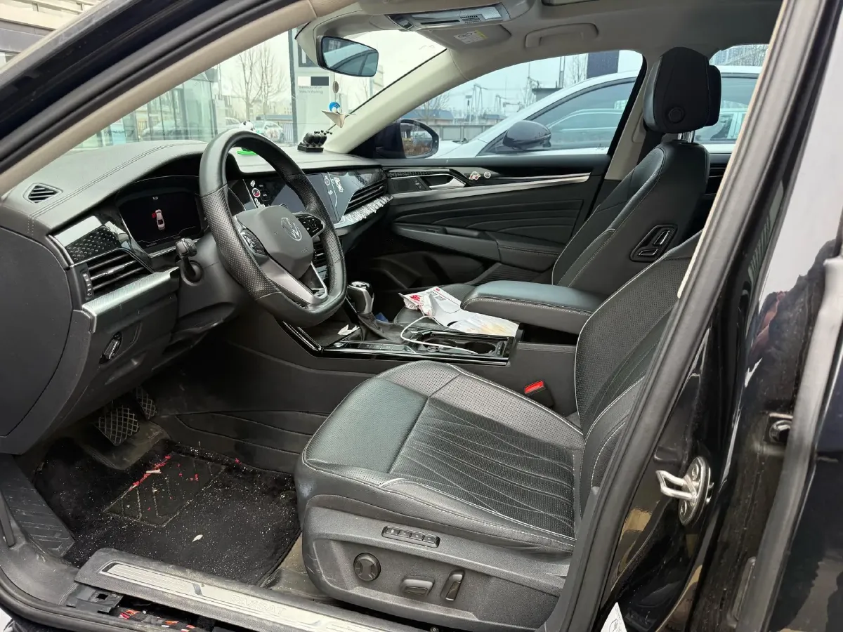 2023 Volkswagen Passat 2.0T 186HP L4 7DCT,autocango,china used car exporter,china ev exporter,chinese used car exporter,chinese used ev exporter