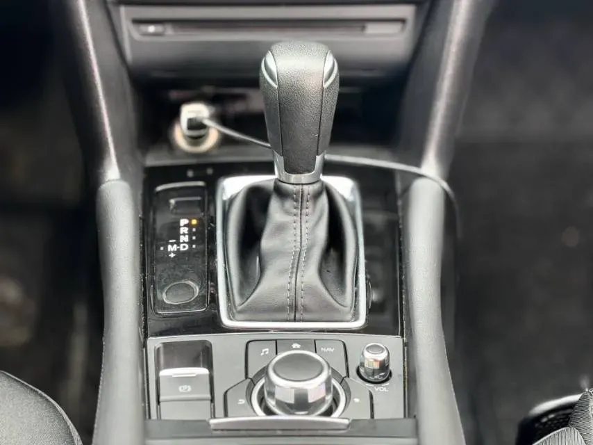 2019 Mazda 3 Axela 1.5L 117HP L4 6AT,autocango,china used car exporter,china ev exporter,chinese used car exporter,chinese used ev exporter