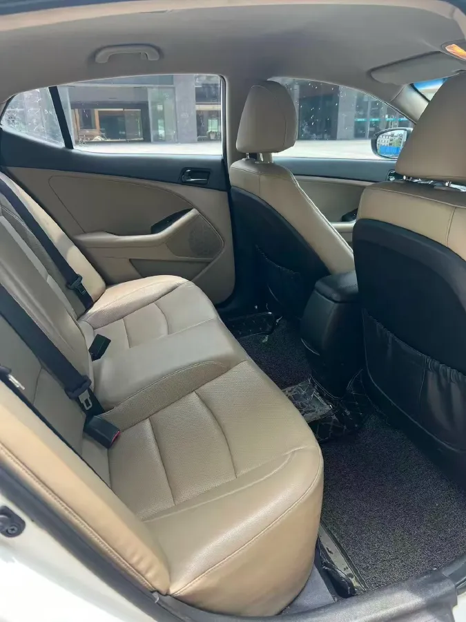 2015 Kia K5 2.0L 162HP L4 6AT,autocango,china used car exporter,china ev exporter,chinese used car exporter,chinese used ev exporter