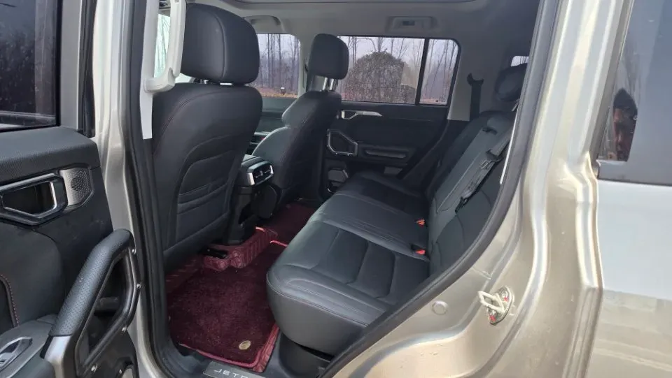 2023 Jetour Traveller 2.0T 254HP L4 7DCT,autocango,china used car exporter,china ev exporter,chinese used car exporter,chinese used ev exporter