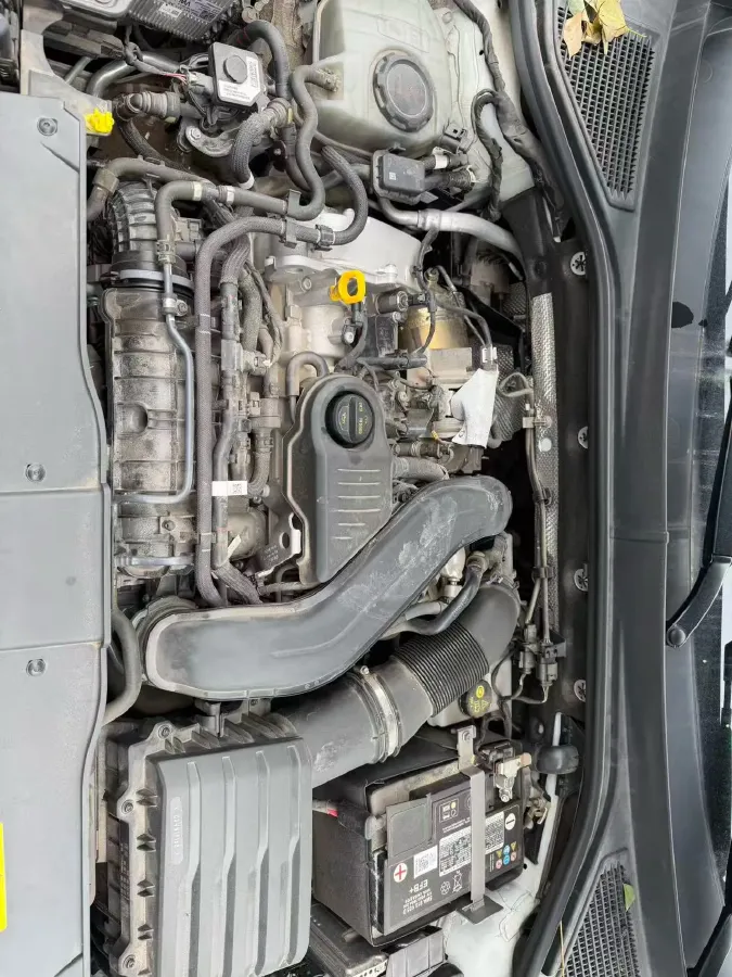 2023 Volkswagen T-Roc 1.5T 160HP L4 7DCT,autocango,china used car exporter,china ev exporter,chinese used car exporter,chinese used ev exporter