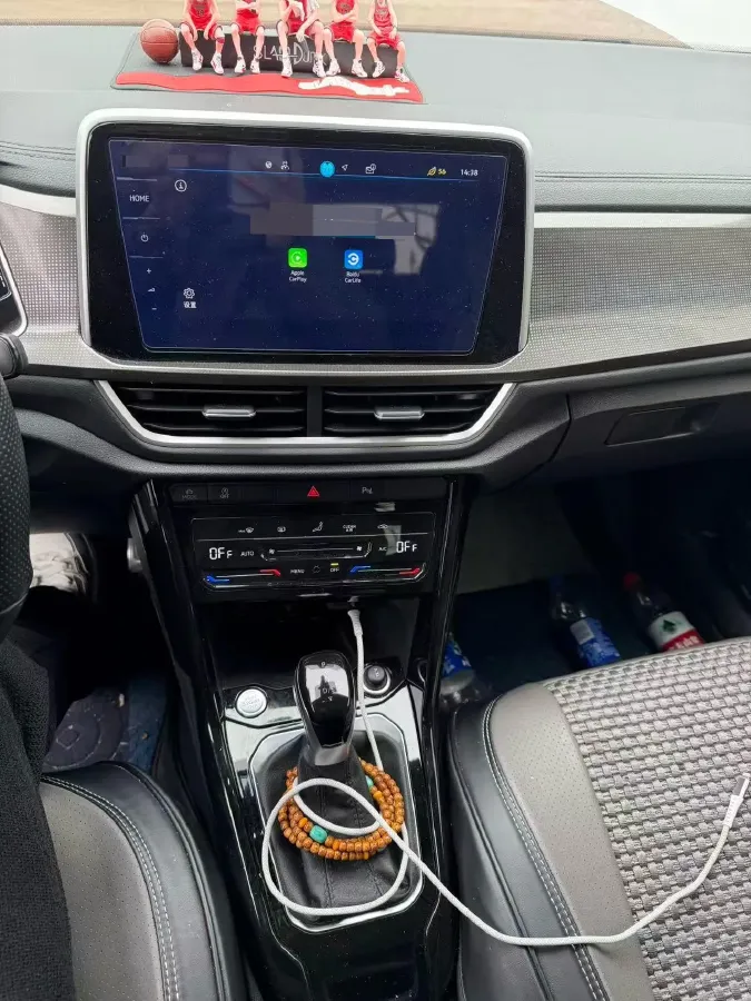 2023 Volkswagen T-Roc 1.5T 160HP L4 7DCT,autocango,china used car exporter,china ev exporter,chinese used car exporter,chinese used ev exporter