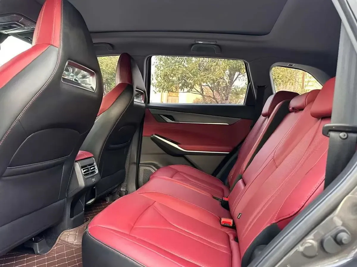 2022 ChangAn CS75 Plus 2.0T 233HP L4 8AT,autocango,china used car exporter,china ev exporter,chinese used car exporter,chinese used ev exporter