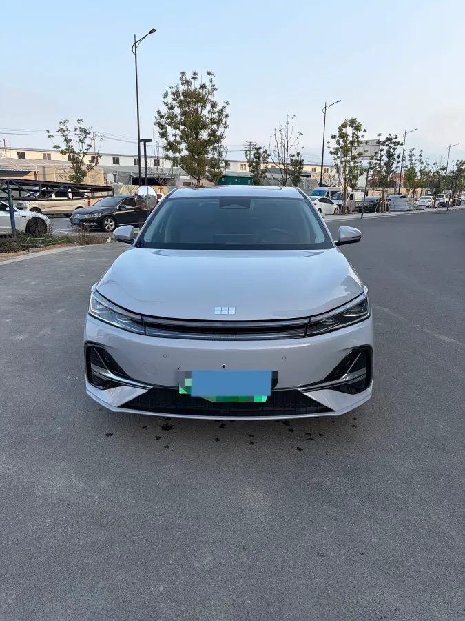 2025 Geely Galaxy A7 1.5L 112HP L4 1DHT PHEV,autocango,china used car exporter,china ev exporter,chinese used car exporter,chinese used ev exporter