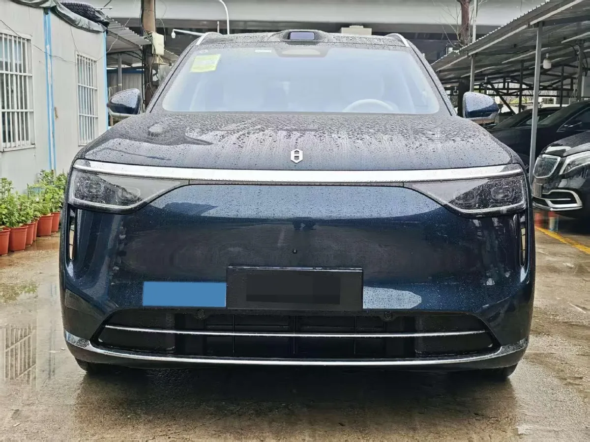 2025 AITO AITO M8 REEV 160HP REEV 53.4KWH,autocango,china used car exporter,china ev exporter,chinese used car exporter,chinese used ev exporter