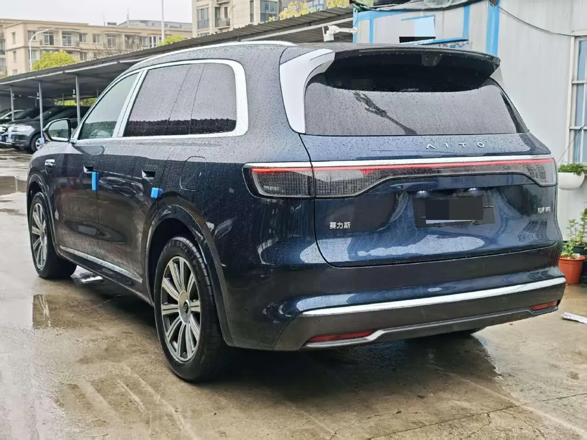 2025 AITO AITO M8 REEV 160HP REEV 53.4KWH,autocango,china used car exporter,china ev exporter,chinese used car exporter,chinese used ev exporter