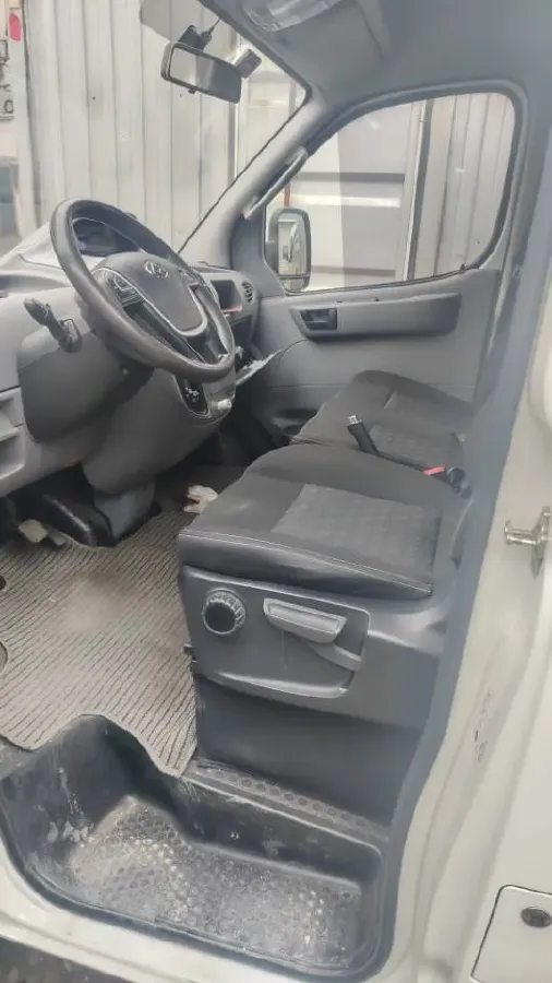 2021 MAXUS XinTu V80 2.0T 127HP L4 6MT,autocango,china used car exporter,china ev exporter,chinese used car exporter,chinese used ev exporter