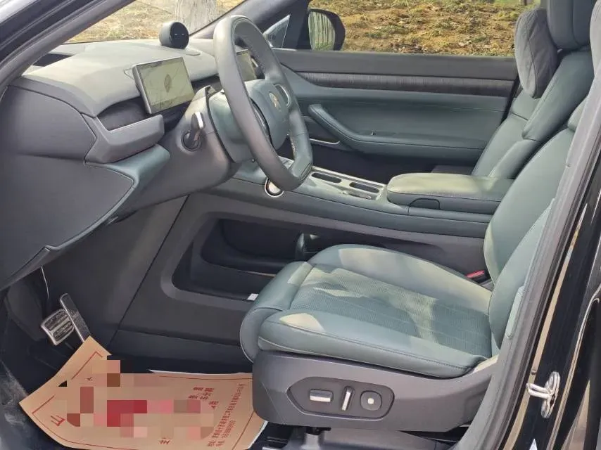 2024 Porsche Macan All-Electric BEV 100KWH,autocango,china used car exporter,china ev exporter,chinese used car exporter,chinese used ev exporter