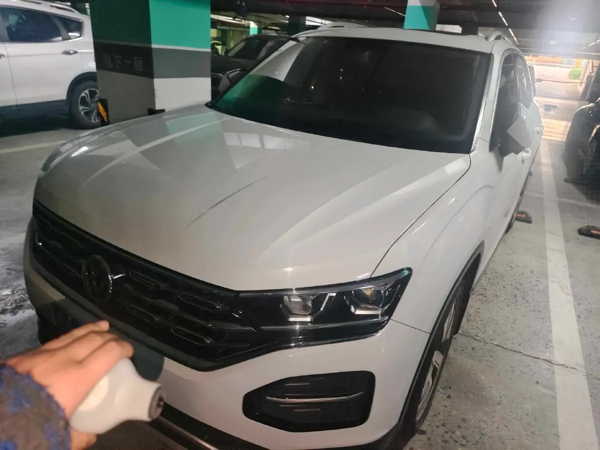 2019 Jeep Cherokee 2.0T 234HP L4 9AT,autocango,china used car exporter,china ev exporter,chinese used car exporter,chinese used ev exporter