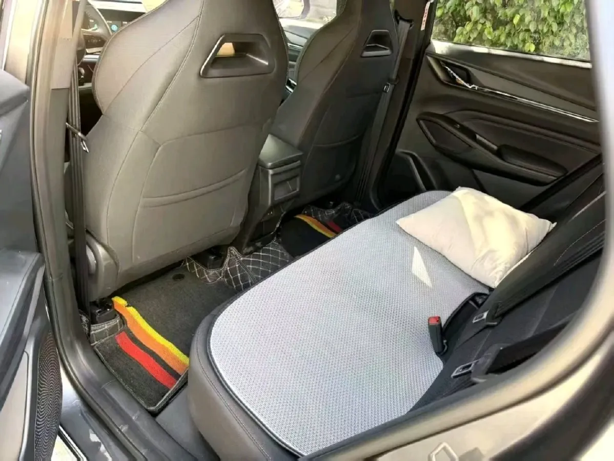 2025 ChangAn X5 PLUS 1.5T 188HP L4 7DCT,autocango,china used car exporter,china ev exporter,chinese used car exporter,chinese used ev exporter