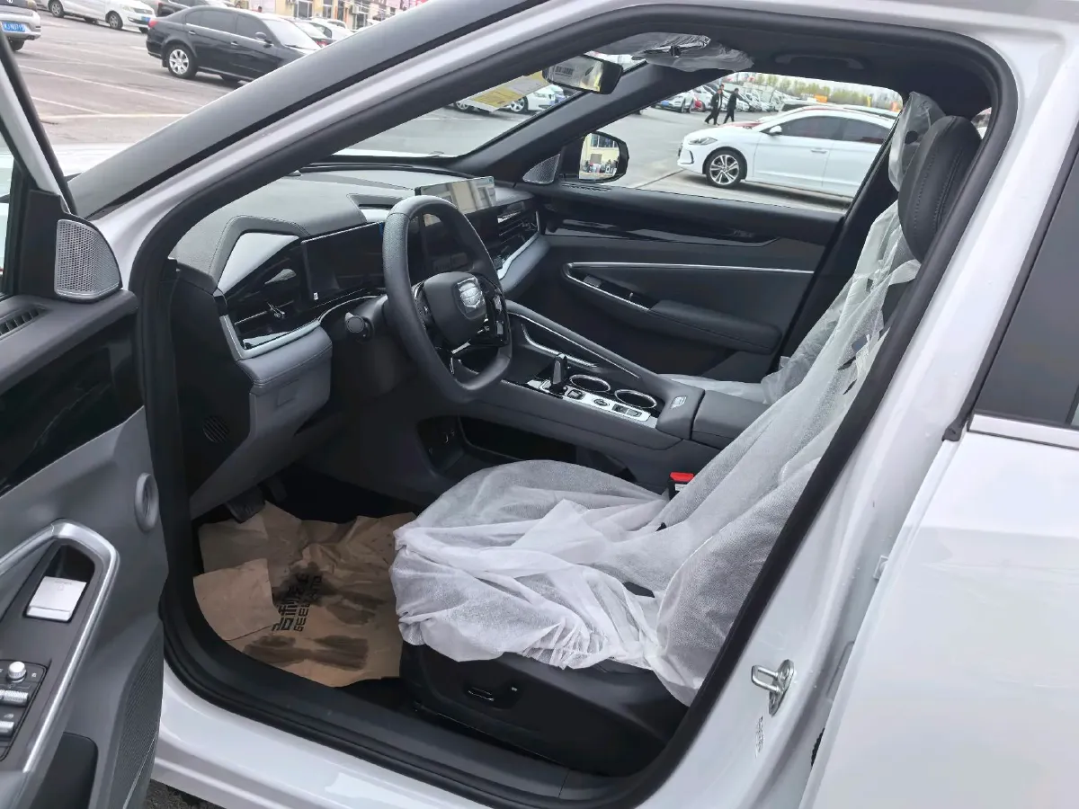 2026 Geely Azkarra 1.5T 181HP L4 7DCT,autocango,china used car exporter,china ev exporter,chinese used car exporter,chinese used ev exporter