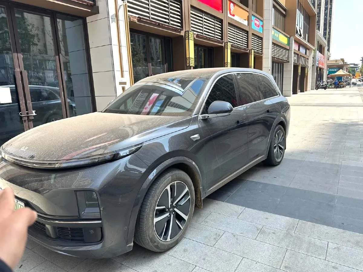 2024 Volvo S60 2.0T 197HP L4 7DCT,autocango,china used car exporter,china ev exporter,chinese used car exporter,chinese used ev exporter