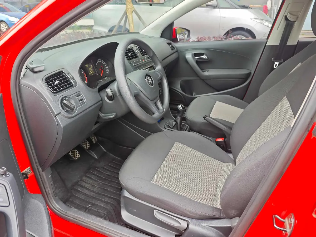 2018 ChangAn Eado 1.6L 128HP L4 5MT,autocango,china used car exporter,china ev exporter,chinese used car exporter,chinese used ev exporter