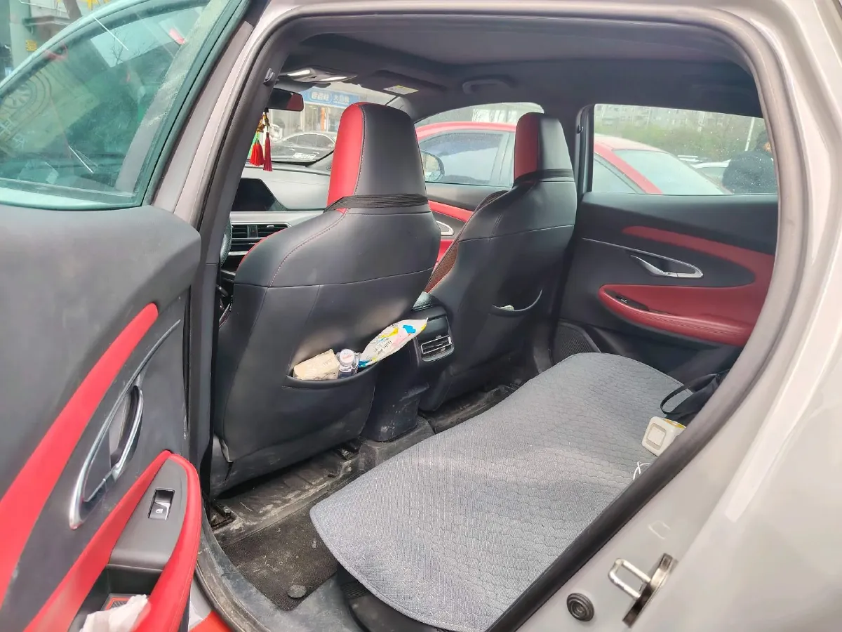 2021 ChangAn UNI-T 1.5T 180HP L4 7DCT,autocango,china used car exporter,china ev exporter,chinese used car exporter,chinese used ev exporter