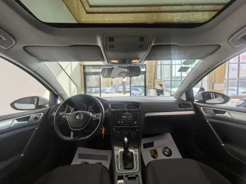 2020 Volkswagen Golf 1.2T 116HP L4 7DCT,autocango,china used car exporter,china ev exporter,chinese used car exporter,chinese used ev exporter