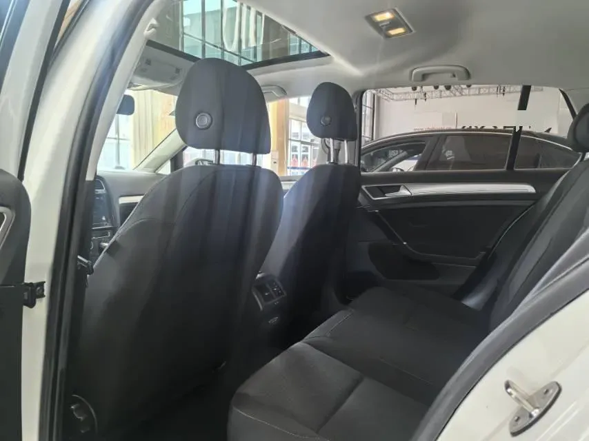 2020 Volkswagen Golf 1.2T 116HP L4 7DCT,autocango,china used car exporter,china ev exporter,chinese used car exporter,chinese used ev exporter