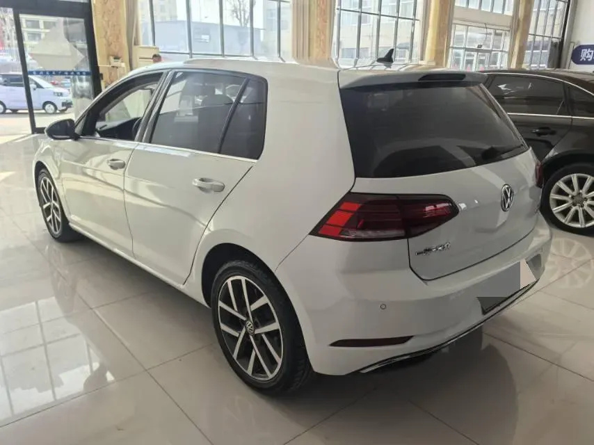2020 Volkswagen Golf 1.2T 116HP L4 7DCT,autocango,china used car exporter,china ev exporter,chinese used car exporter,chinese used ev exporter