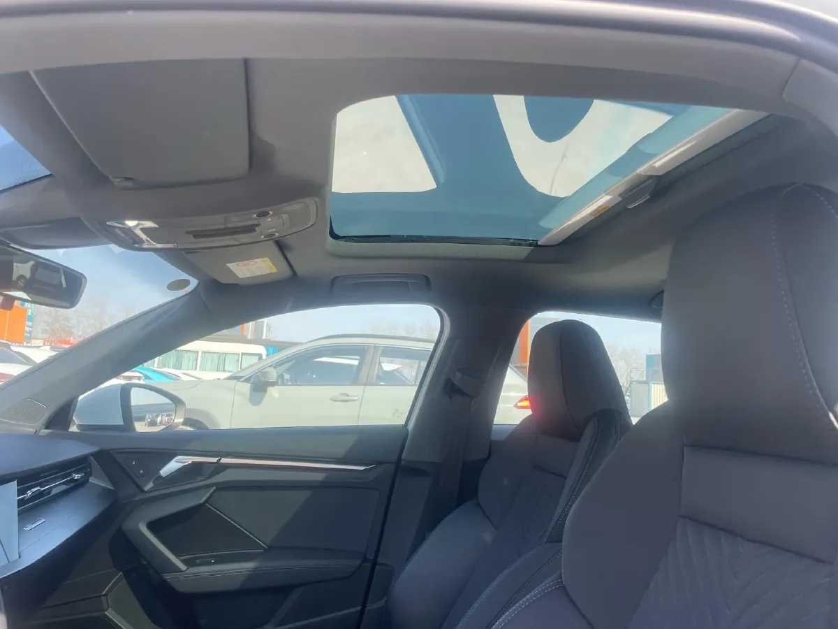 2022 Audi A3 1.4T 150HP L4 7DCT,autocango,china used car exporter,china ev exporter,chinese used car exporter,chinese used ev exporter