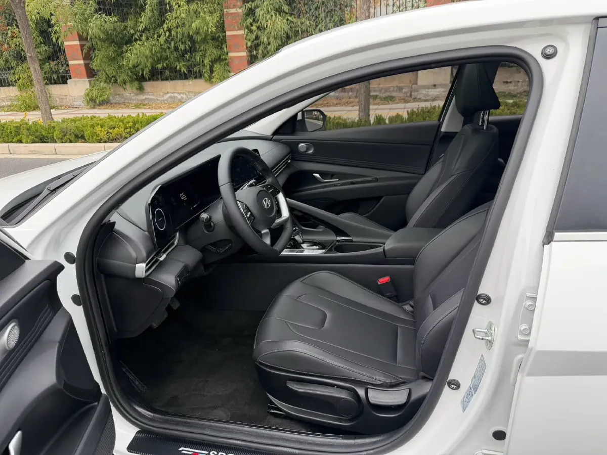 2023 Hyundai Elantra 1.5L 115HP L4 CVT,autocango,china used car exporter,china ev exporter,chinese used car exporter,chinese used ev exporter