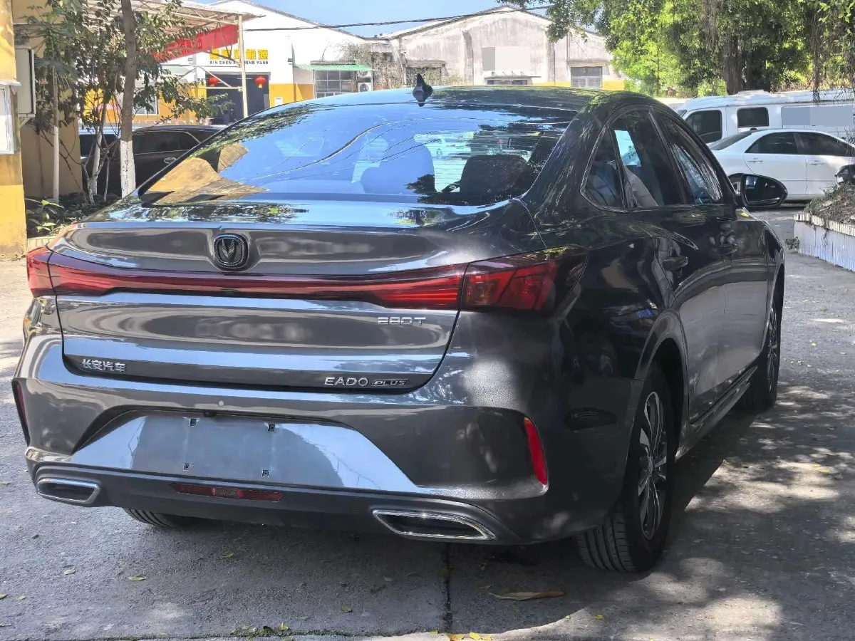 2023 ChangAn Eado 1.4T 160HP L4 7DCT,autocango,china used car exporter,china ev exporter,chinese used car exporter,chinese used ev exporter