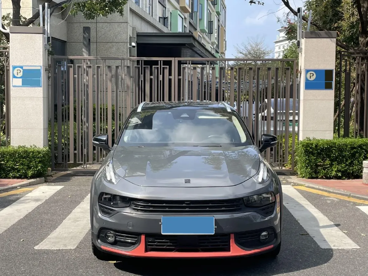 2018 Toyota C-HR 2.0L 171HP L4 CVT,autocango,china used car exporter,china ev exporter,chinese used car exporter,chinese used ev exporter