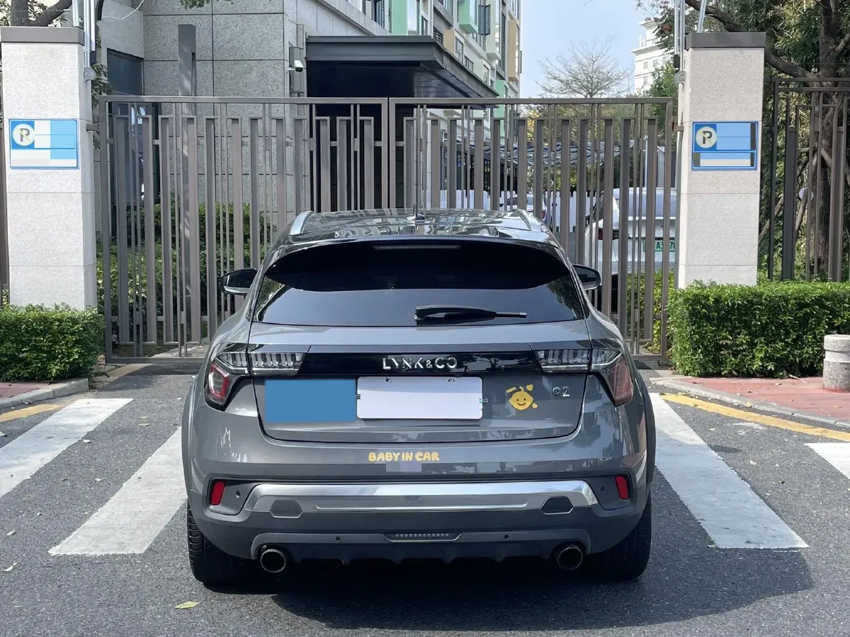 2018 Toyota C-HR 2.0L 171HP L4 CVT,autocango,china used car exporter,china ev exporter,chinese used car exporter,chinese used ev exporter