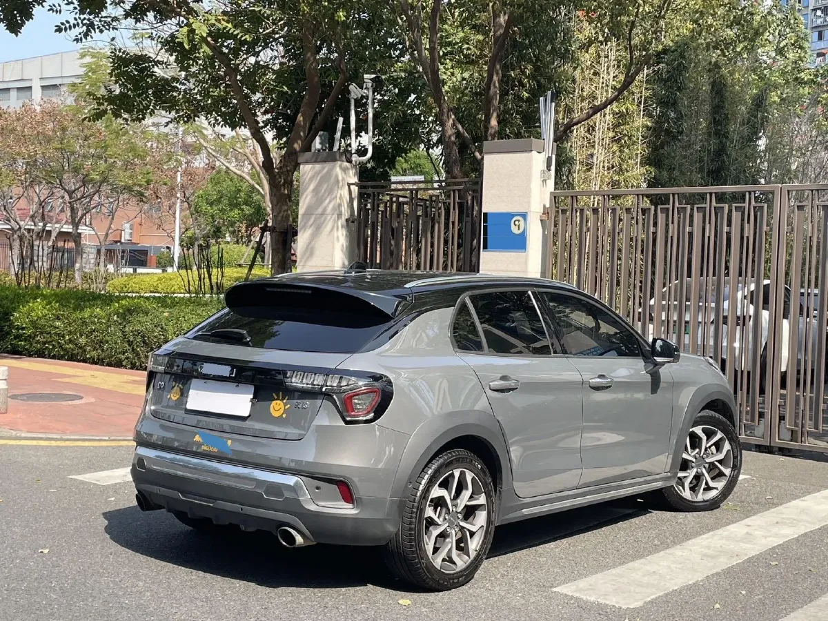 2018 Toyota C-HR 2.0L 171HP L4 CVT,autocango,china used car exporter,china ev exporter,chinese used car exporter,chinese used ev exporter