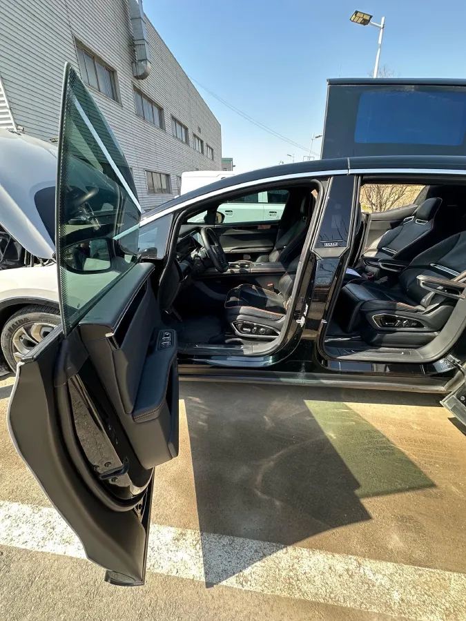 2021 HiPhi X BEV 97KWH,autocango,china used car exporter,china ev exporter,chinese used car exporter,chinese used ev exporter